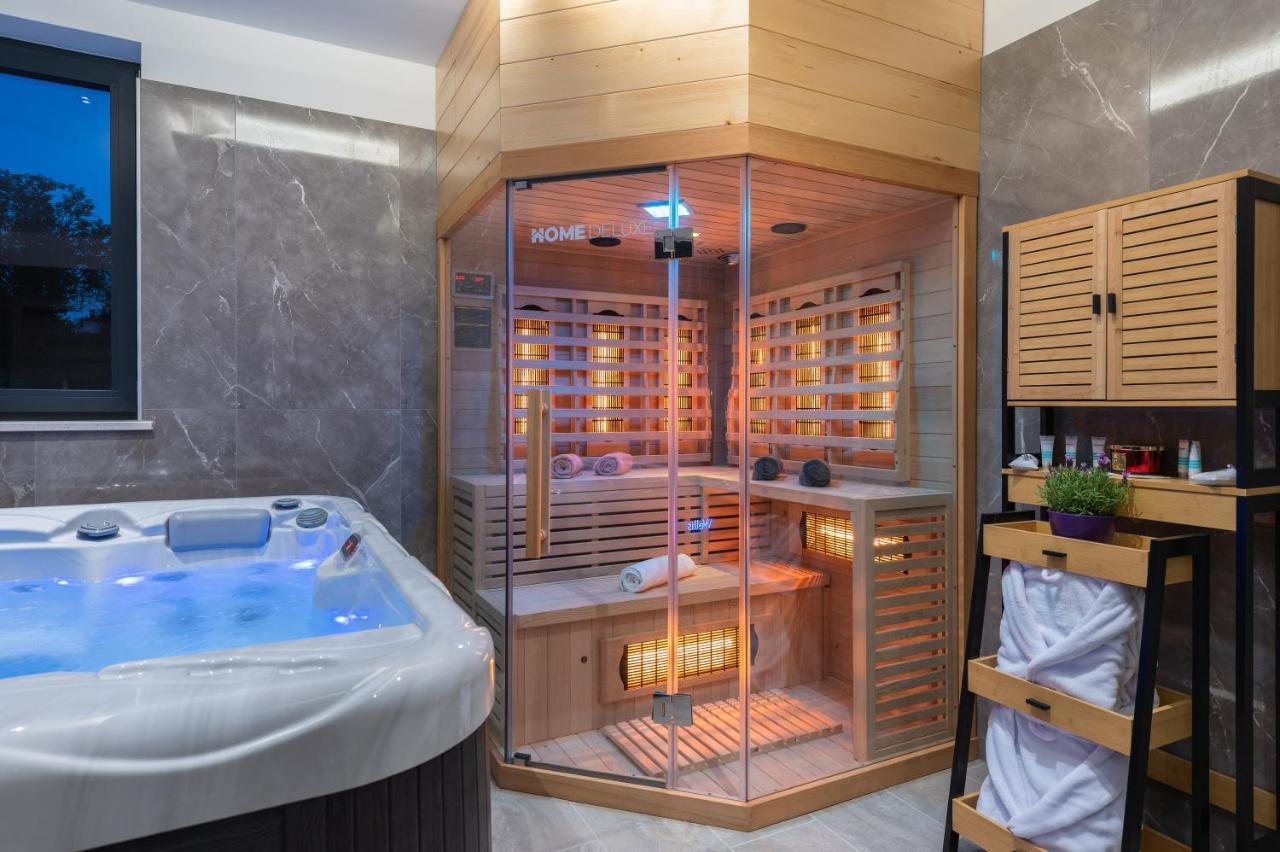 Green Luxury II With Heated Pool, Jacuzzi & Sauna Ruzici  Luaran gambar