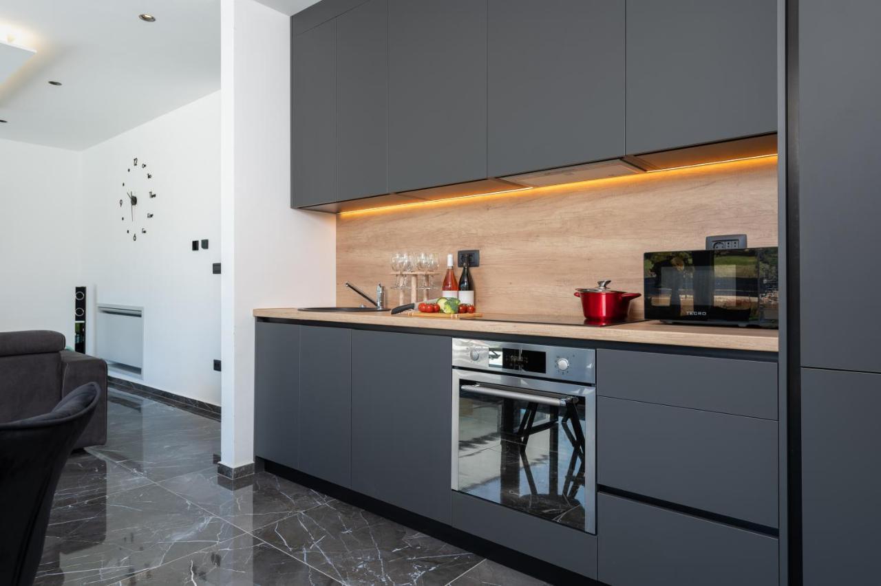 Green Luxury II With Heated Pool, Jacuzzi & Sauna Ruzici  Luaran gambar